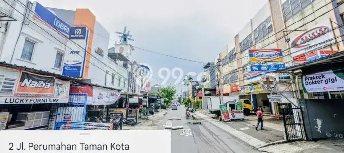 Ruko bagus disewakan di Kembangan Jakarta Barat dengan LB 240m2 harga sewa terbaik Ruko bagus disewakan di Kembangan Jakarta Barat dengan LB 240m2 harga sewa terbaik