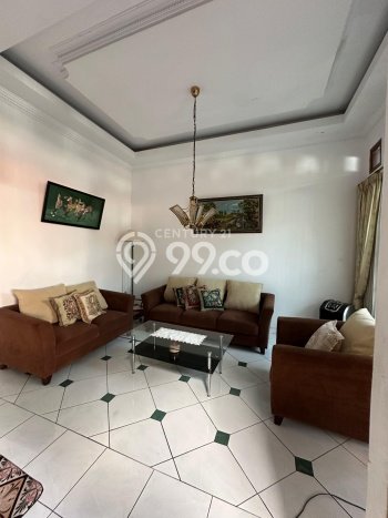 Siap Huni Rumah Mewah 6 Kamar di Ciracas Dekat ke Mana Saja Siap Huni Rumah Mewah 6 Kamar di Ciracas Dekat ke Mana Saja