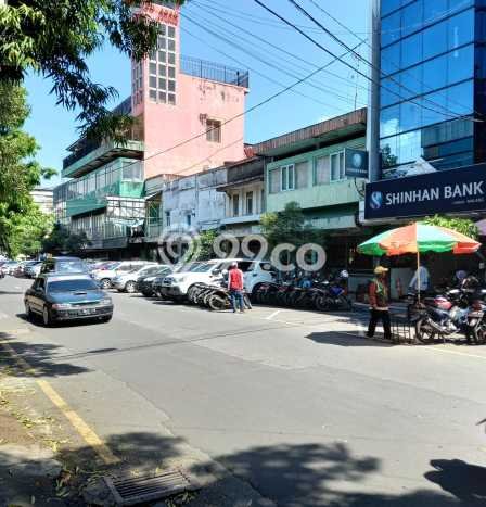 Ruko Dijual di Malang LT 525m2 & LB 650m2 Lokasi Terbaik! Ruko Dijual di Malang LT 525m2 & LB 650m2 Lokasi Terbaik!