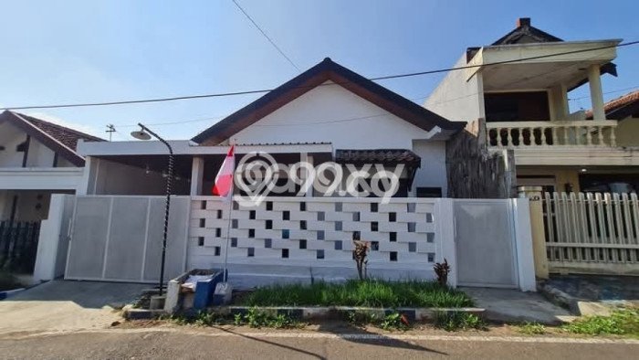 Jual Rumah Strategis Bagus Punya 3 KT di Blimbing Malang SHM Jual Rumah Strategis Bagus Punya 3 KT di Blimbing Malang SHM