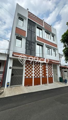Dijual Kost di Lowokwaru, Malang, 22 KT, 23 KM, Luas 405m2 Dijual Kost di Lowokwaru, Malang, 22 KT, 23 KM, Luas 405m2
