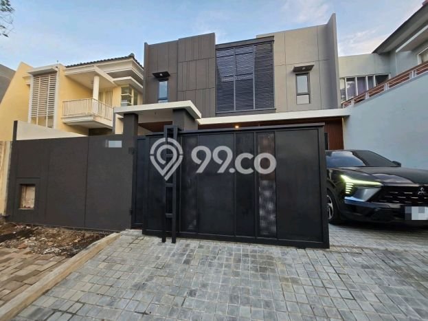 Rumah Mewah LB 242m2 Siap Pakai Desain Elegan di Araya, Malang Rumah Mewah LB 242m2 Siap Pakai Desain Elegan di Araya, Malang