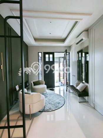Ready to Use! Premium House LT 180m2 Desain Elegan di Malang Kota Ready to Use! Premium House LT 180m2 Desain Elegan di Malang Kota
