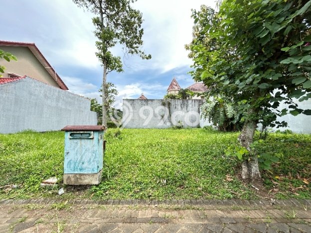 Tanah Siap Bangun Dijual di Malang Punya Luas 300m2 Tanah Siap Bangun Dijual di Malang Punya Luas 300m2
