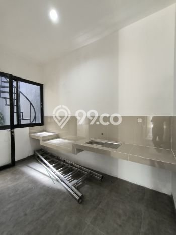 Rumah Eksklusif Dijual LT 135m2 di Sukolilo, Surabaya Rumah Eksklusif Dijual LT 135m2 di Sukolilo, Surabaya