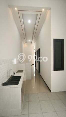 Rumah Modern Cantik 3 KT Bisa Langsung Pindah di Rungkut Rumah Modern Cantik 3 KT Bisa Langsung Pindah di Rungkut