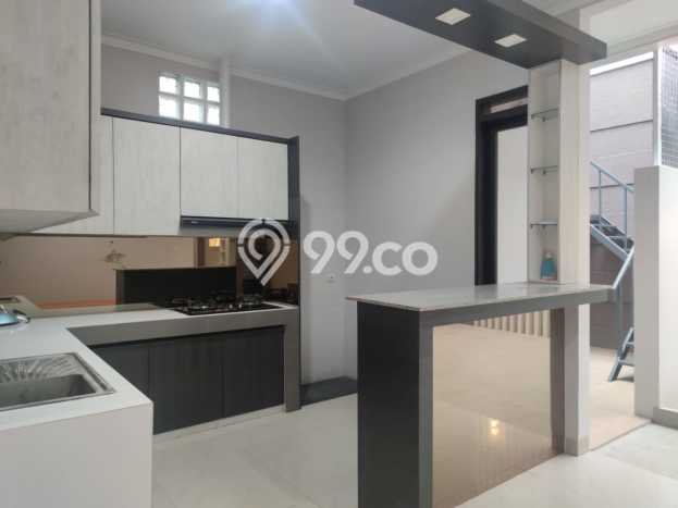 Rumah Mewah Siap Huni LT 195m2 di Batununggal, Bandung Rumah Mewah Siap Huni LT 195m2 di Batununggal, Bandung