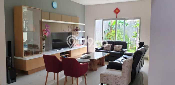 Ready to Use! Luxury House LT 219m2 Desain Elegan di Setiabudi Ready to Use! Luxury House LT 219m2 Desain Elegan di Setiabudi