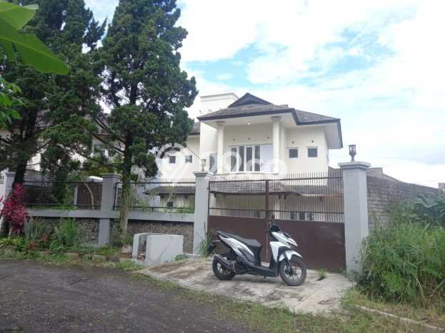 Jual Rumah Mewah Elegan Dengan View Cantik di Cipaku, Bandung Jual Rumah Mewah Elegan Dengan View Cantik di Cipaku, Bandung