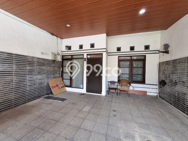 Rumah Modern 2 KT di Taman Kopo Indah Bandung Unfurnished Rumah Modern 2 KT di Taman Kopo Indah Bandung Unfurnished