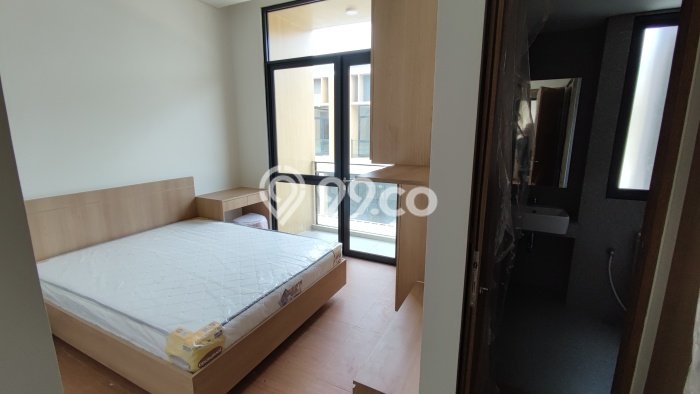Rumah LT 66m² / LB 86m² Area Premium di BSD, Tangerang Rumah LT 66m² / LB 86m² Area Premium di BSD, Tangerang