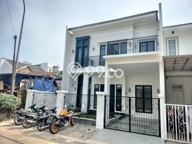 Jual Rumah Luas Elegan Dengan View Eksklusif di BSD, Tangerang Jual Rumah Luas Elegan Dengan View Eksklusif di BSD, Tangerang