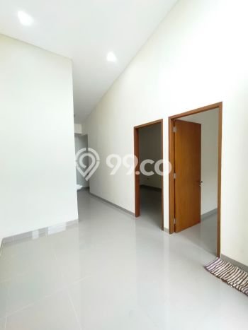 For Sale Rumah 2 Kamar Lokasi Ideal Nyaman dan Strategis di BSD For Sale Rumah 2 Kamar Lokasi Ideal Nyaman dan Strategis di BSD