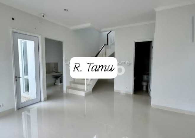 Jual Rumah Mewah Elegan Dengan View Cantik di Gading Serpong, Tangerang Jual Rumah Mewah Elegan Dengan View Cantik di Gading Serpong, Tangerang