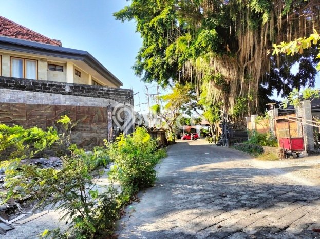 Kavling Tanah untuk Dijual di Seminyak, Badung, Luas 400m2 Kavling Tanah untuk Dijual di Seminyak, Badung, Luas 400m2