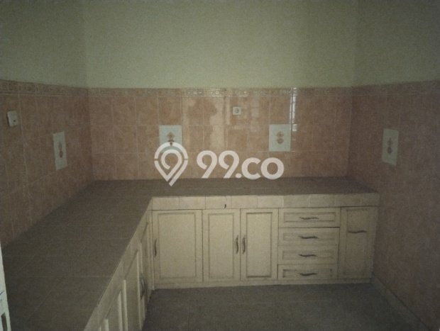 Lokasi strategis! Rumah siap pakai disewakan di Cikupa LB 180m2 Lokasi strategis! Rumah siap pakai disewakan di Cikupa LB 180m2