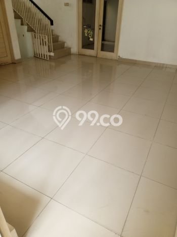 Lokasi strategis! Rumah siap huni disewakan di Cengkareng LB 120m2 Lokasi strategis! Rumah siap huni disewakan di Cengkareng LB 120m2