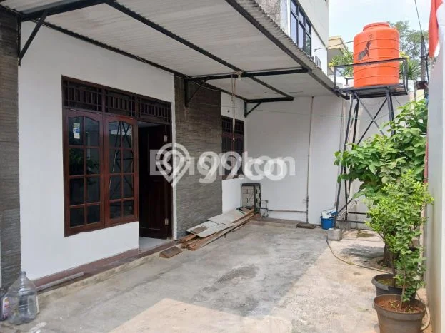 Disewakan! Rumah 2 Kamar Tidur &
1 Kamar Mandi di Petojo, Jakarta Pusat Disewakan! Rumah 2 Kamar Tidur &
1 Kamar Mandi di Petojo, Jakarta Pusat
