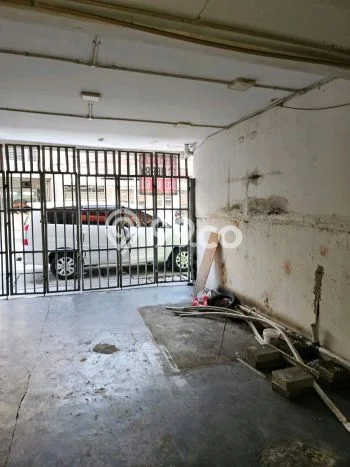 Ruko Disewa di Jakarta Barat dengan LB 168m2 Area Komersial Ramai Ruko Disewa di Jakarta Barat dengan LB 168m2 Area Komersial Ramai