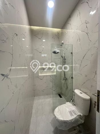 Rumah Luxury Modern Siap Huni di BSD Tangerang Rumah Luxury Modern Siap Huni di BSD Tangerang