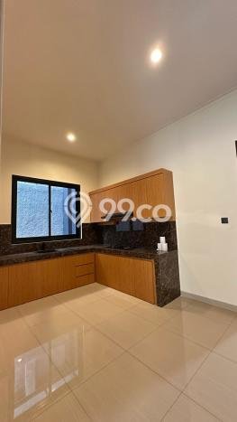 Hunian Elit LB 241m2 Siap Huni Desain Elegan di BSD, Tangerang Hunian Elit LB 241m2 Siap Huni Desain Elegan di BSD, Tangerang
