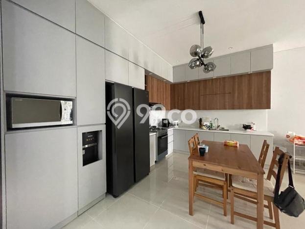 Rumah Cantik Siap Pakai Di BSD Luas 200m2 Aman Rumah Cantik Siap Pakai Di BSD Luas 200m2 Aman