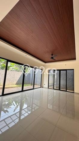 Hunian Elit LB 241m2 Siap Huni Desain Elegan di BSD, Tangerang Hunian Elit LB 241m2 Siap Huni Desain Elegan di BSD, Tangerang