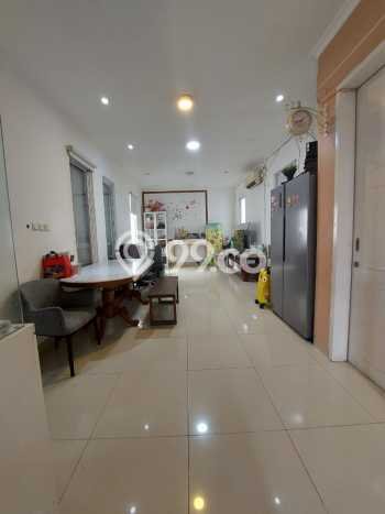 Jual Rumah Mewah Elegan Dengan View Cantik di Gading Serpong, Tangerang Jual Rumah Mewah Elegan Dengan View Cantik di Gading Serpong, Tangerang