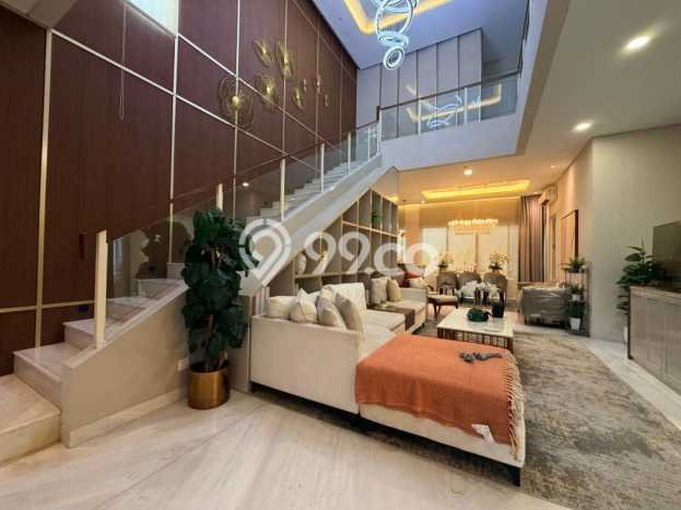 Ready to Use! Premium House LT 243m2 Desain Modern di Gading Serpong Ready to Use! Premium House LT 243m2 Desain Modern di Gading Serpong