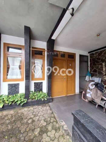 Hunian Eksklusif Siap Huni LT 291m2 di Cilandak, Jakarta Selatan Hunian Eksklusif Siap Huni LT 291m2 di Cilandak, Jakarta Selatan