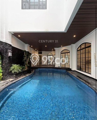 Jual Rumah Luas Elegan Dengan View Cantik di Pondok Indah, Jakarta Selatan Jual Rumah Luas Elegan Dengan View Cantik di Pondok Indah, Jakarta Selatan