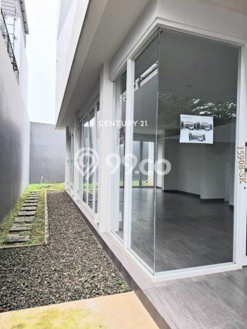 For Sale! Luxury House LT 199m2 Desain Elegan di Lebak Bulus For Sale! Luxury House LT 199m2 Desain Elegan di Lebak Bulus