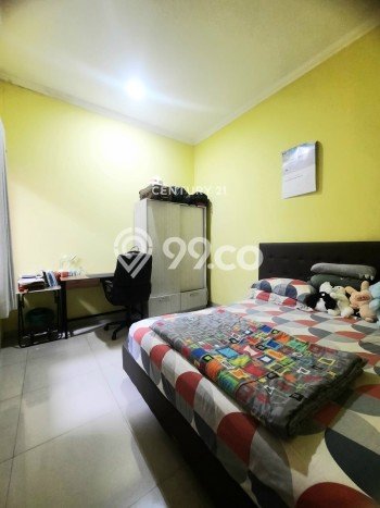 Disewakan! Rumah 3 Kamar Tidur &
3 Kamar Mandi di Sektor 9-Bintaro, Tangerang Selatan Disewakan! Rumah 3 Kamar Tidur &
3 Kamar Mandi di Sektor 9-Bintaro, Tangerang Selatan
