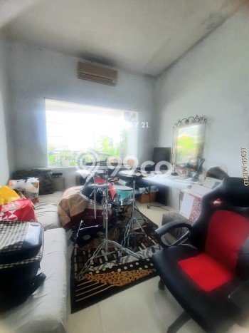 For Sale Hunian Rumah Terawat 4 KT di Bintaro, Tangerang Selatan For Sale Hunian Rumah Terawat 4 KT di Bintaro, Tangerang Selatan