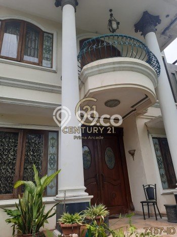 Hunian Eksklusif Siap Huni LT 275m2 di Pesanggrahan, Jakarta Selatan Hunian Eksklusif Siap Huni LT 275m2 di Pesanggrahan, Jakarta Selatan