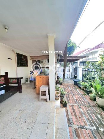 Rumah Eksklusif Siap Huni LT 232m2 di Kebayoran Baru, Jakarta Selatan Rumah Eksklusif Siap Huni LT 232m2 di Kebayoran Baru, Jakarta Selatan