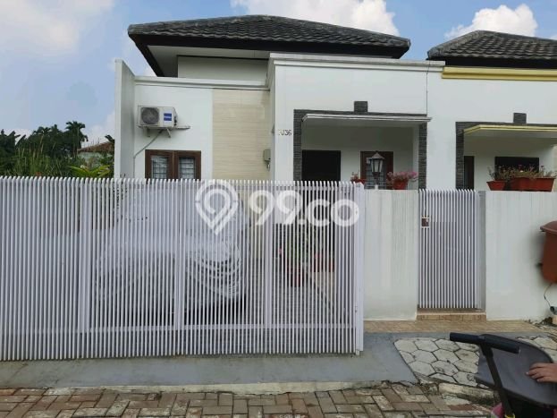 For Sale Rumah 2 Kamar Lokasi Strategis Nyaman dan Strategis di Sawangan For Sale Rumah 2 Kamar Lokasi Strategis Nyaman dan Strategis di Sawangan