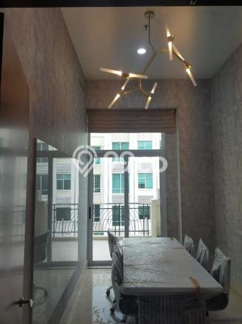 Apartemen Sewa 5 Kamar Hemat Siap Huni di Jakarta Selatan, Luas 1100m2 Apartemen Sewa 5 Kamar Hemat Siap Huni di Jakarta Selatan, Luas 1100m2