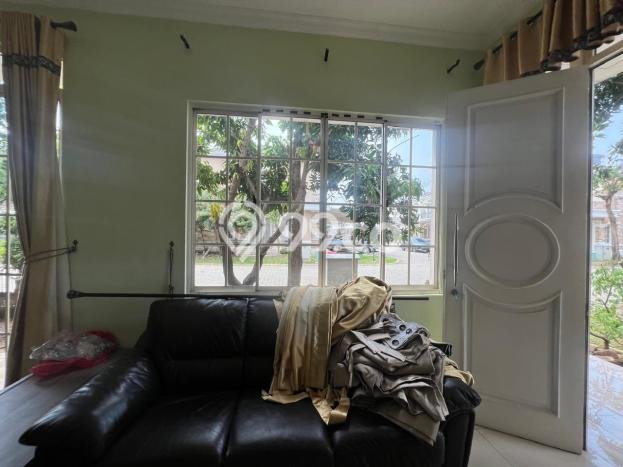 Disewakan Rumah Murah di Green Lake City Jakarta Barat dengan 4 Kamar Tidur Disewakan Rumah Murah di Green Lake City Jakarta Barat dengan 4 Kamar Tidur