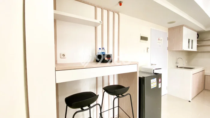 Disewakan Cepat! Hunian Apartemen Hemat di Kebon Jeruk, Jakarta Barat 1 Kamar Tidur dan 1 Kamar Mandi Disewakan Cepat! Hunian Apartemen Hemat di Kebon Jeruk, Jakarta Barat 1 Kamar Tidur dan 1 Kamar Mandi