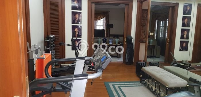 Siap Huni Hunian Elit 5 Kamar di Menteng Dekat ke Mana Saja Siap Huni Hunian Elit 5 Kamar di Menteng Dekat ke Mana Saja