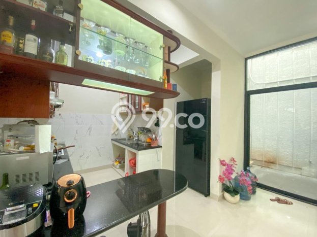 Rumah Elit Modern Siap Huni di Tomang Jakarta Barat Rumah Elit Modern Siap Huni di Tomang Jakarta Barat