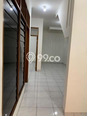 EXCLUSIVE HOME! Rumah area Tomang, 5 KT, Konsep Modern, Luas 90m² LB 150m² EXCLUSIVE HOME! Rumah area Tomang, 5 KT, Konsep Modern, Luas 90m² LB 150m²