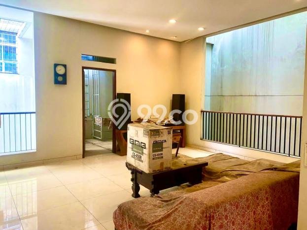 Rumah Elit LB 300m2 Siap Huni Desain Elegan di Kartini, Jakarta Pusat Rumah Elit LB 300m2 Siap Huni Desain Elegan di Kartini, Jakarta Pusat