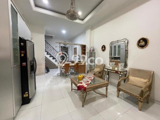 Ruko Dijual di Jakarta Barat LT 68m2 & LB 160m2 Lokasi Terbaik! Ruko Dijual di Jakarta Barat LT 68m2 & LB 160m2 Lokasi Terbaik!