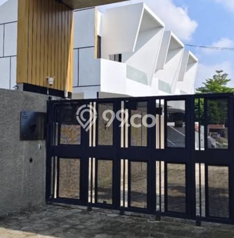 For Sale Hunian Rumah Nyaman 3 KT di Cirendeu, Jakarta Selatan For Sale Hunian Rumah Nyaman 3 KT di Cirendeu, Jakarta Selatan