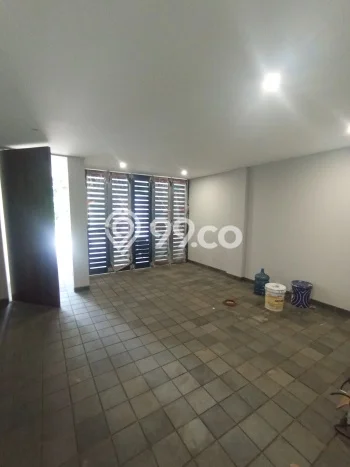 Rumah Elit LB 297m2 Siap Huni Desain Elegan di Pondok Labu, Jakarta Selatan Rumah Elit LB 297m2 Siap Huni Desain Elegan di Pondok Labu, Jakarta Selatan