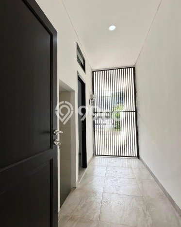 Rumah Strategis Modern Lb 115m2 di Ciputat Timur, Tangerang Selatan Rumah Strategis Modern Lb 115m2 di Ciputat Timur, Tangerang Selatan