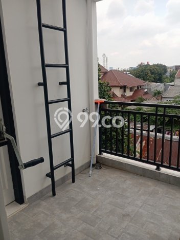 Dijual Rumah Eksklusif 3 KT di Cirendeu, Jakarta Selatan Dijual Rumah Eksklusif 3 KT di Cirendeu, Jakarta Selatan