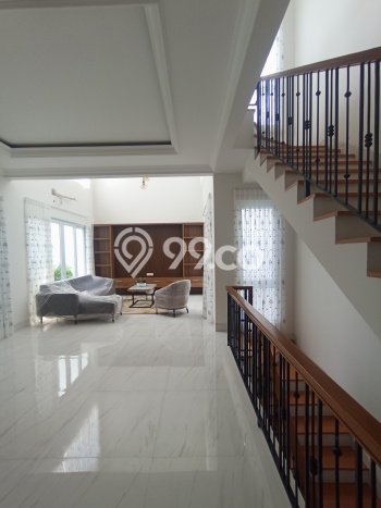 Rumah Elit Modern Tanpa Renovasi di Fatmawati Jakarta Selatan Rumah Elit Modern Tanpa Renovasi di Fatmawati Jakarta Selatan
